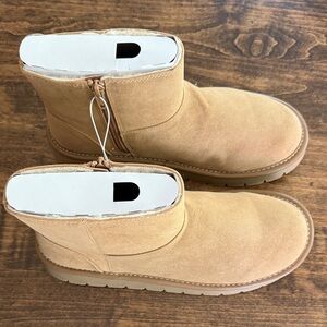 NWB Universal Thread Lined May Boots Size 8